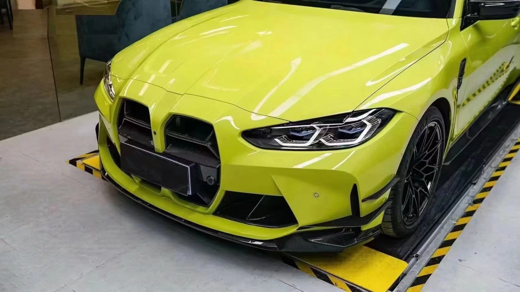 High Quality Fast Delivery Whole Sale Price Dry Carbon Fiber VS Style Bumper Canards Body Kits for  M3/M4/G80/G82